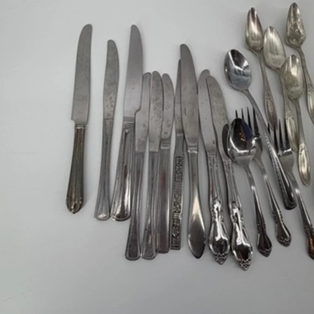 Mixed Flatware Lot Stainless Mismatched Knives Forks Spoons‎ 24 Pc
